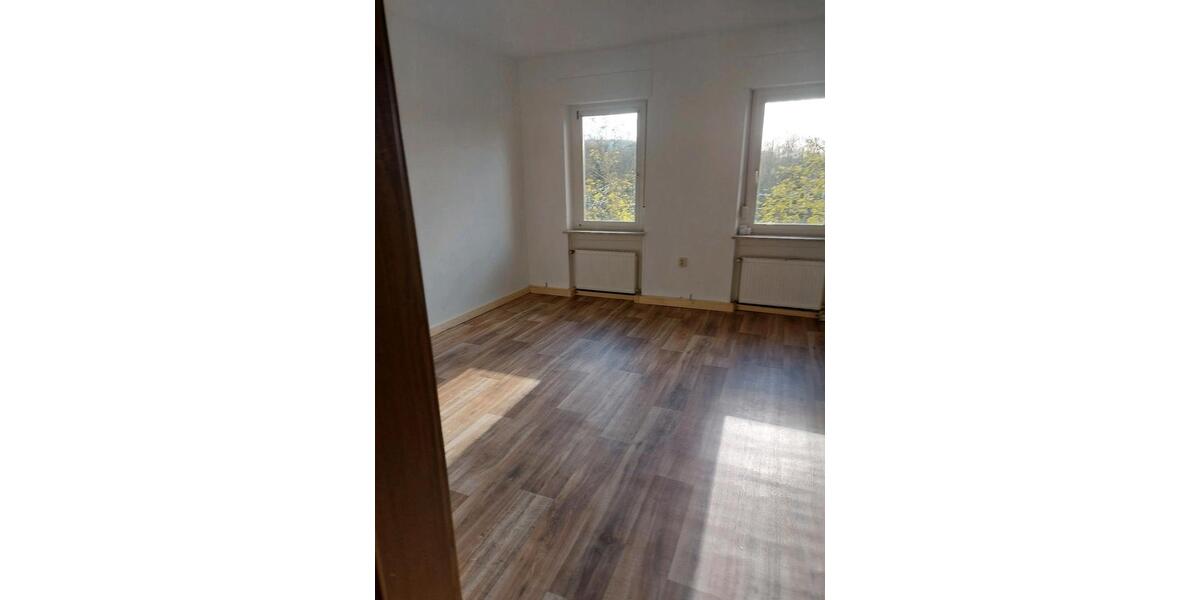 Etagenwohnung Saarbrücken Brebach-Fechingen - 2 Zimmer, 65 m&sup2;, 650&euro; | Angebot:23847716