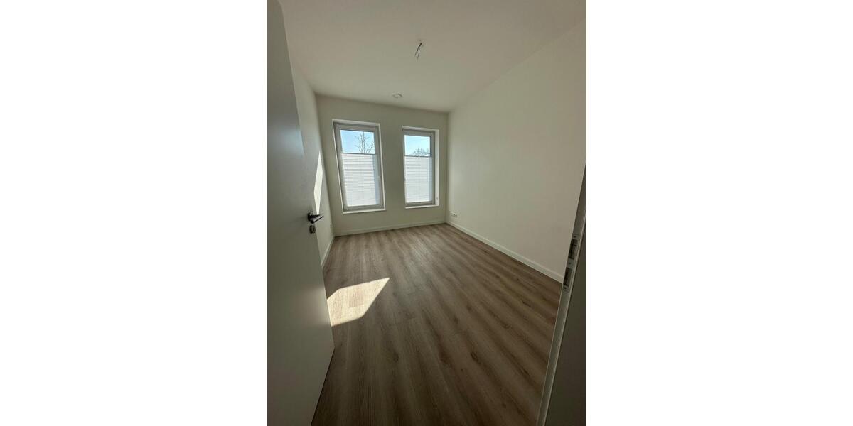 Erdgeschoßwohnung Papenburg - 3 Zimmer, 85 m&sup2;, 900&euro; | Angebot:25852982