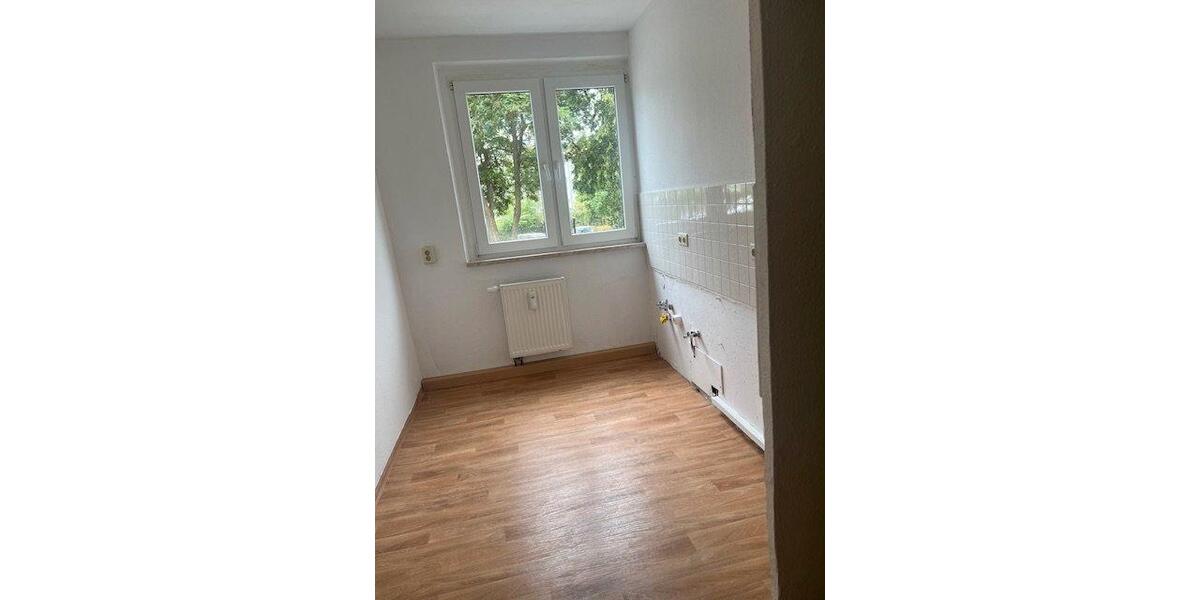 Etagenwohnung Hohenmölsen - 3 Zimmer, 60 m&sup2;, 280&euro; | Angebot:25991449