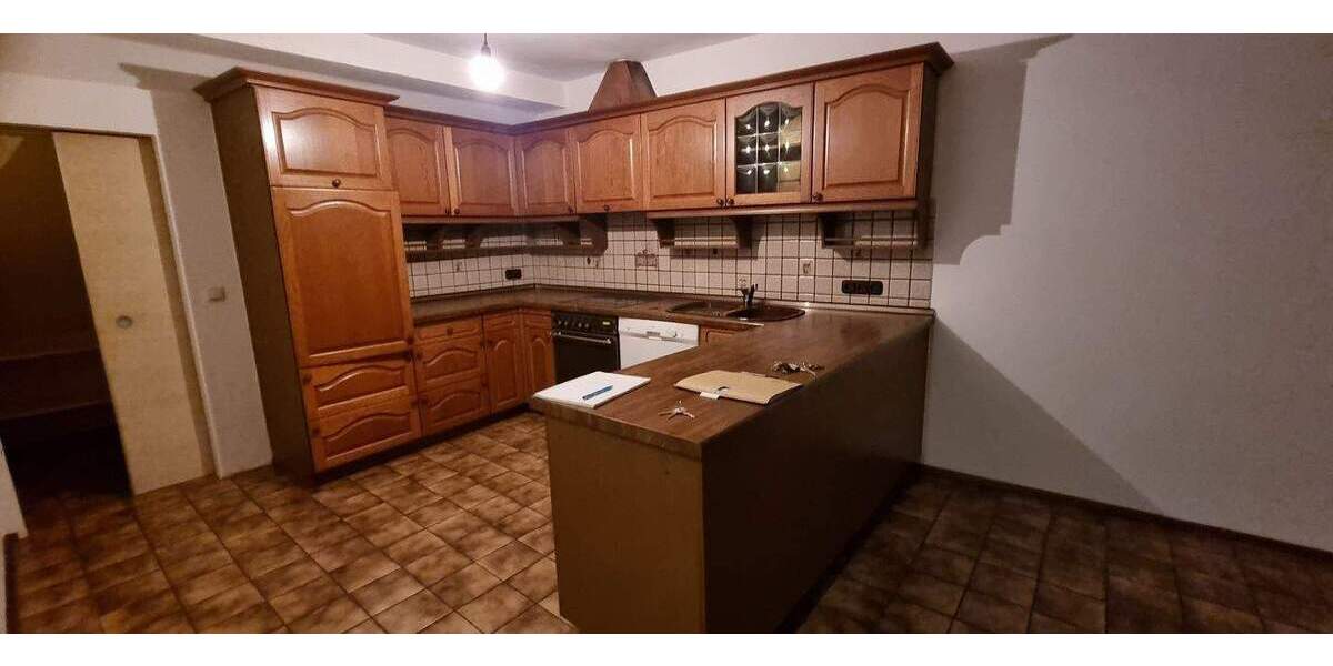 Etagenwohnung Hennef (Sieg) Uckerath - 3 Zimmer, 131 m&sup2;, 785&euro; | Angebot:24776171