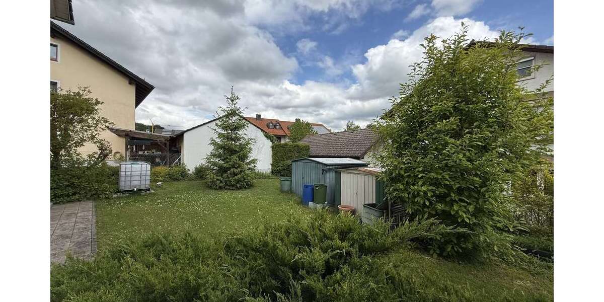 Etagenwohnung Tittmoning - 3.5 Zimmer, 112 m&sup2;, 1.000&euro; | Angebot:26738254
