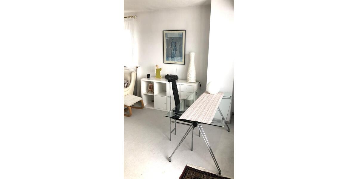 Dachgeschoßwohnung Eschborn - 2 Zimmer, 57 m&sup2;, 900&euro; | Angebot:25839091