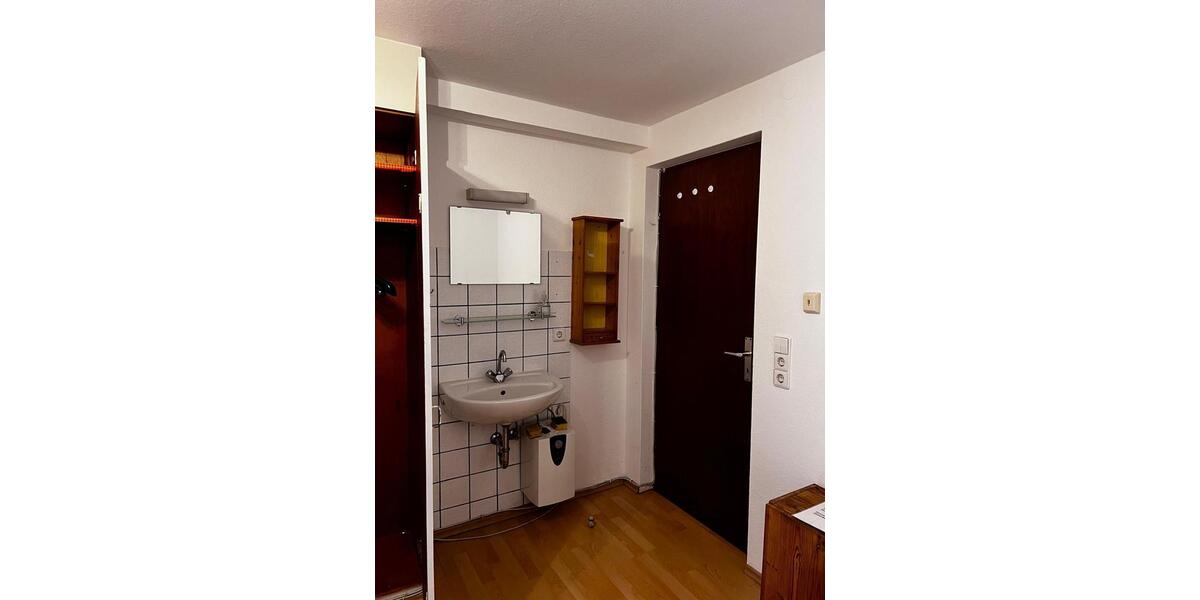 Wohnen auf Zeit Tübingen Derendingen - 1 Zimmer, 12 m&sup2;, 450&euro; | Angebot:24351276
