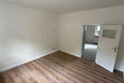 Frisch renovierte 3-Zimmer-Erdgeschoss-Wohnung mit eigenem 50 m² zimmer