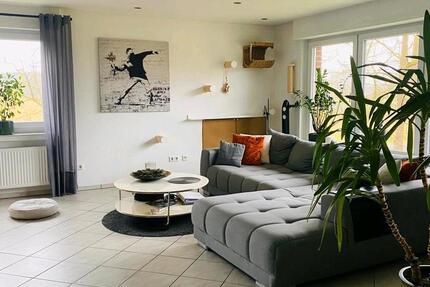 Schöne Wohnung zu vermieten ca.115m2 plus Balkon 3 zimmer