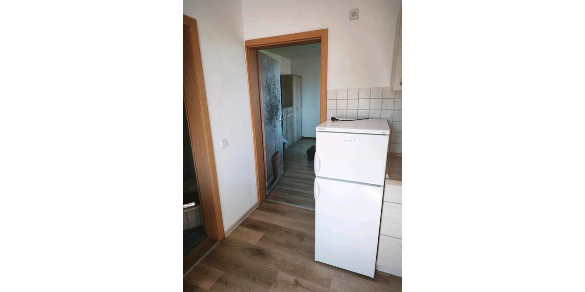 Dachgeschoßwohnung Hohndorf - 2 Zimmer, 43 m&sup2;, 280&euro; | Angebot:26297243