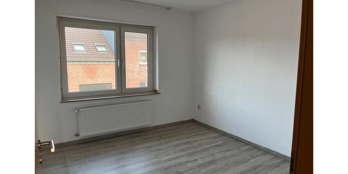 Etagenwohnung Wesel Bislich - 3 Zimmer, 96 m&sup2;, 800&euro; | Angebot:24535507