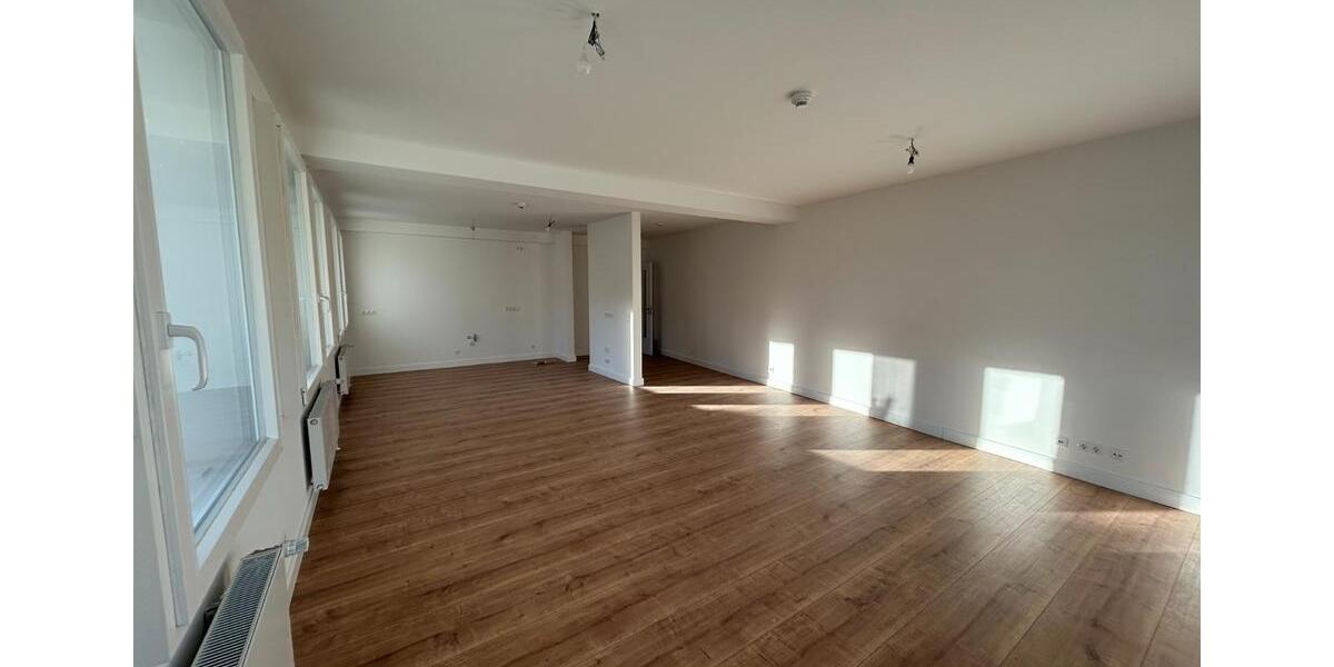 Etagenwohnung Schwerin - 2 Zimmer, 53 m&sup2;, 547&euro; | Angebot:25055416
