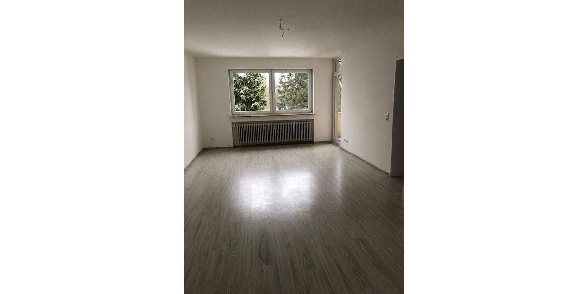 Etagenwohnung Coburg - 2 Zimmer, 63 m&sup2;, 580&euro; | Angebot:26671881