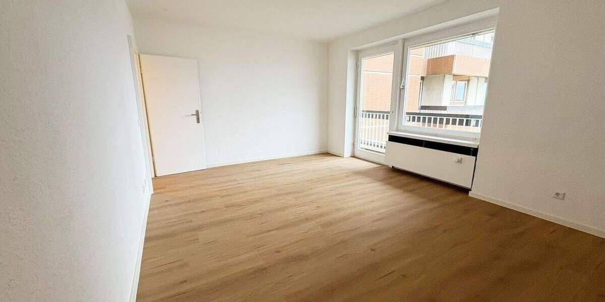 Etagenwohnung Köln Bayenthal - 3 Zimmer, 100 m&sup2;, 1.700&euro; | Angebot:24347977