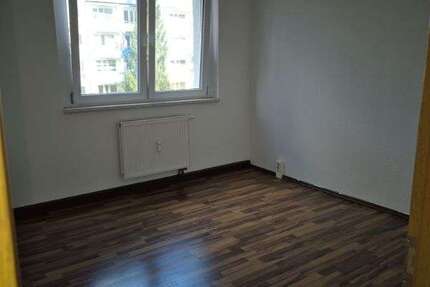 Wohnung Gotha Gotha West - 3 Zimmer, 63 m&sup2;, 284&euro; | Angebot:26106049