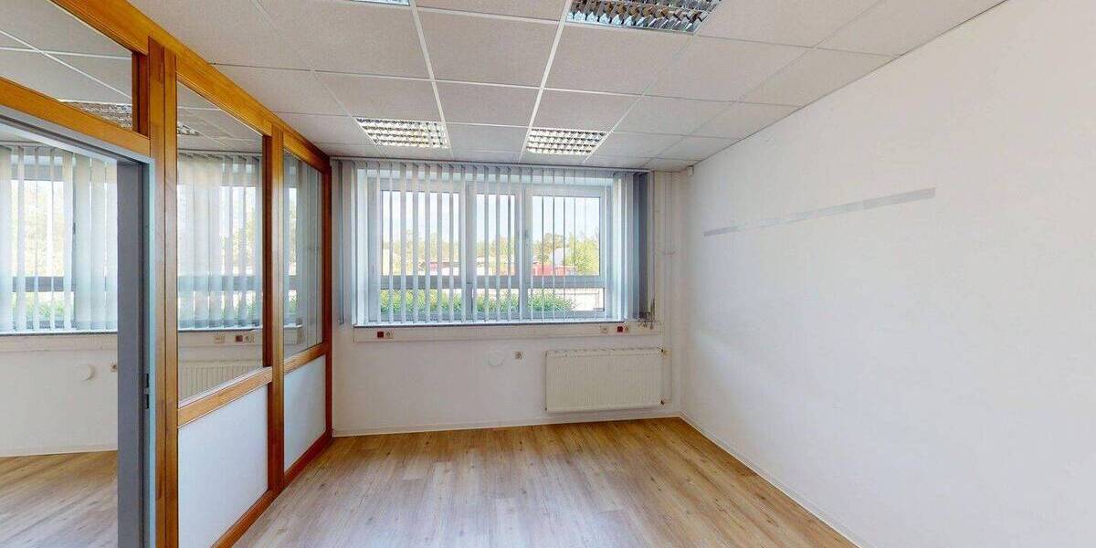 Gewerbeobjekt Seddiner See Neuseddin - 4 Zimmer, 150 m&sup2;, 1.875&euro; | Angebot:25971787