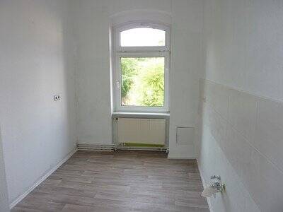 Etagenwohnung Weißenfels - 4 Zimmer, 81 m&sup2;, 410&euro; | Angebot:25733073