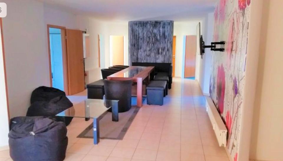 Erdgeschoßwohnung Burgau - 7 Zimmer, 178 m&sup2;, 460&euro; | Angebot:24981698