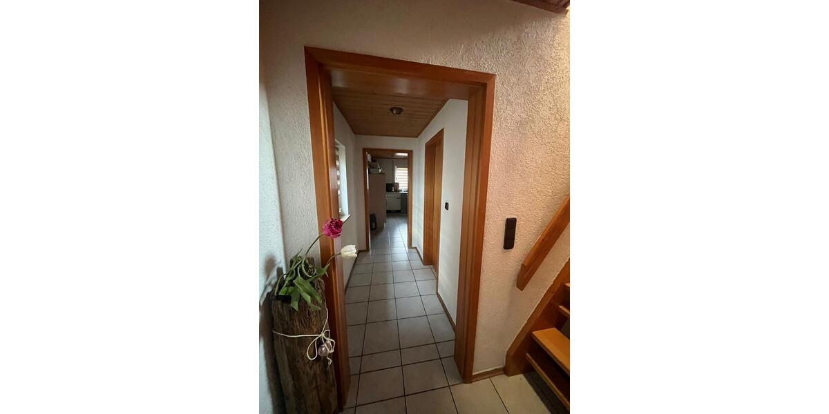 Einfamilienhaus Karlstadt - 5 Zimmer, 190 m&sup2;, 990&euro; | Angebot:26021987