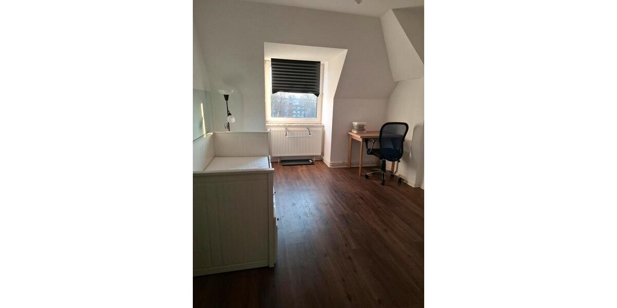 Dachgeschoßwohnung Lübeck Sankt Gertrud - 1 Zimmer, 16 m&sup2;, 550&euro; | Angebot:24614239