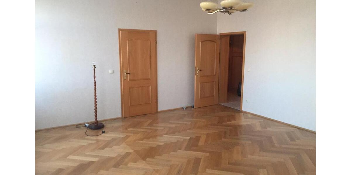 Erdgeschoßwohnung Bitterfeld-Wolfen Bitterfeld - 5 Zimmer, 125 m&sup2;, 1.000&euro; | Angebot:26419946