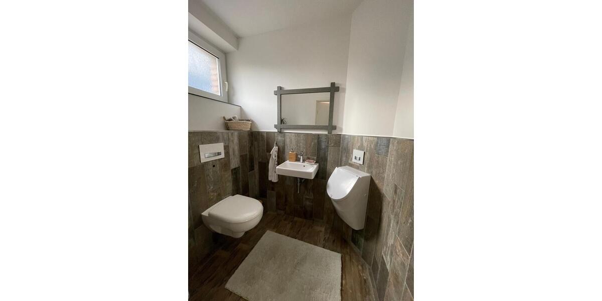 Bungalow Wegberg - 3 Zimmer, 120 m&sup2;, 1.280&euro; | Angebot:26254371