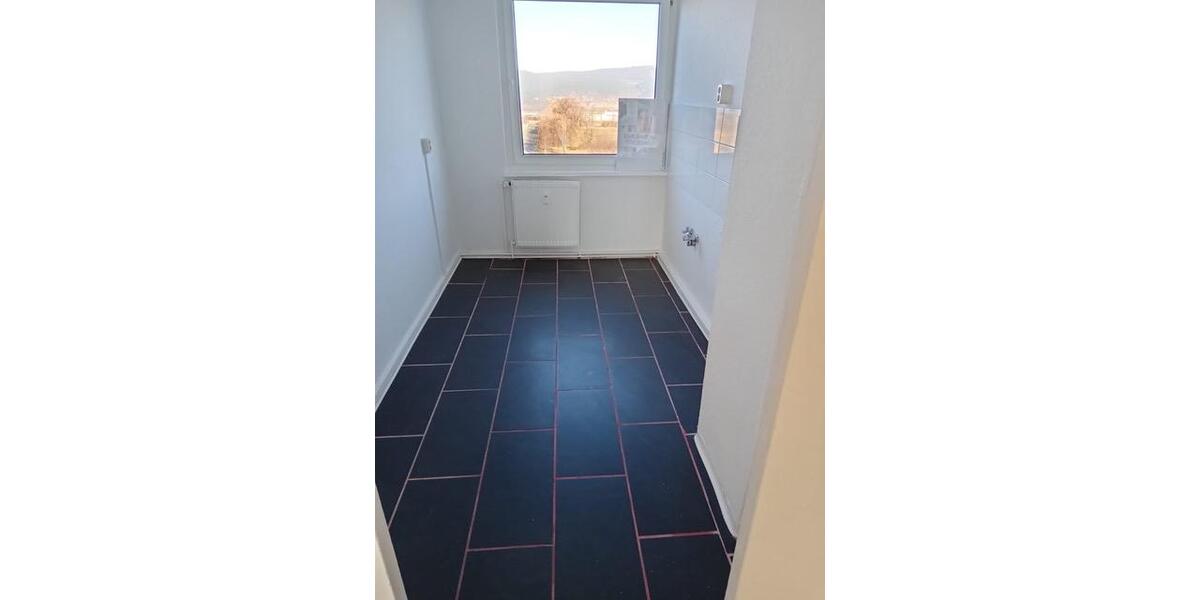 Etagenwohnung Saalfeld (Saale) - 3 Zimmer, 61 m&sup2;, 366&euro; | Angebot:26647248