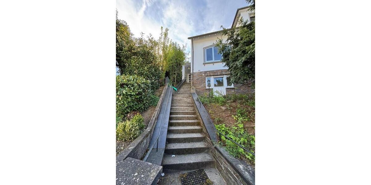 Einfamilienhaus Cochem - 10 Zimmer, 277 m&sup2;, 2.000&euro; | Angebot:26424934