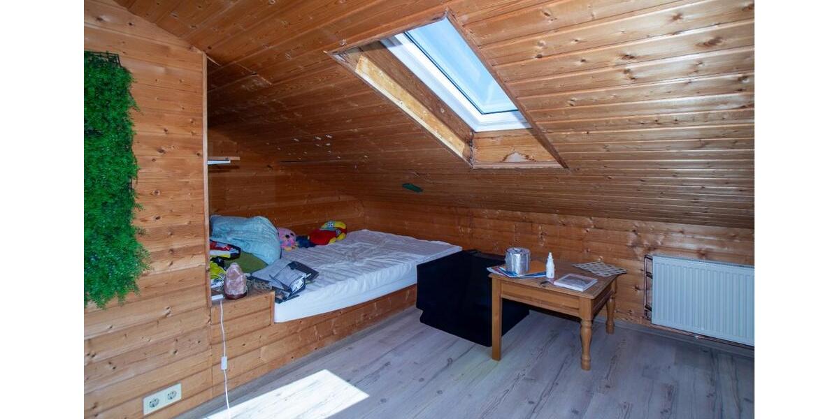 Einfamilienhaus Bad Kissingen - 7 Zimmer, 350 m&sup2;, 2.100&euro; | Angebot:24990718