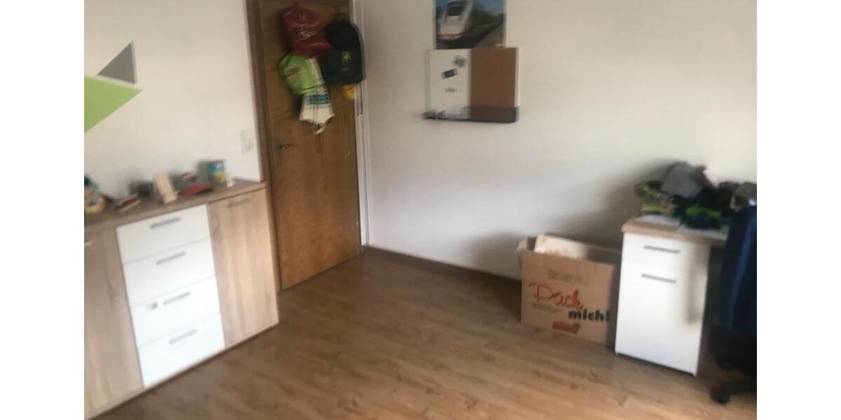 Etagenwohnung Osann-Monzel Monzel - 7 Zimmer, 180 m&sup2;, 1.350&euro; | Angebot:25973237