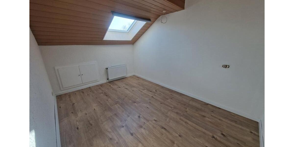 Etagenwohnung Büdingen - 4 Zimmer, 98 m&sup2;, 790&euro; | Angebot:26018260