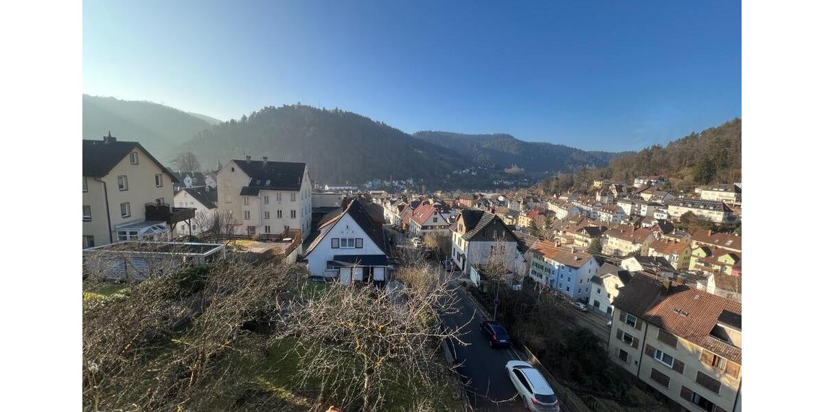 Dachgeschoßwohnung Schramberg - 3 Zimmer, 75 m&sup2;, 500&euro; | Angebot:24550362