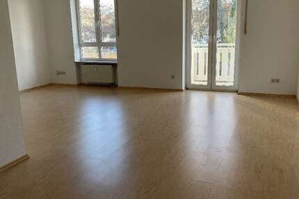 Wohnung Buchloe - 3 Zimmer, 75 m&sup2;, 845&euro; | Angebot:25304173
