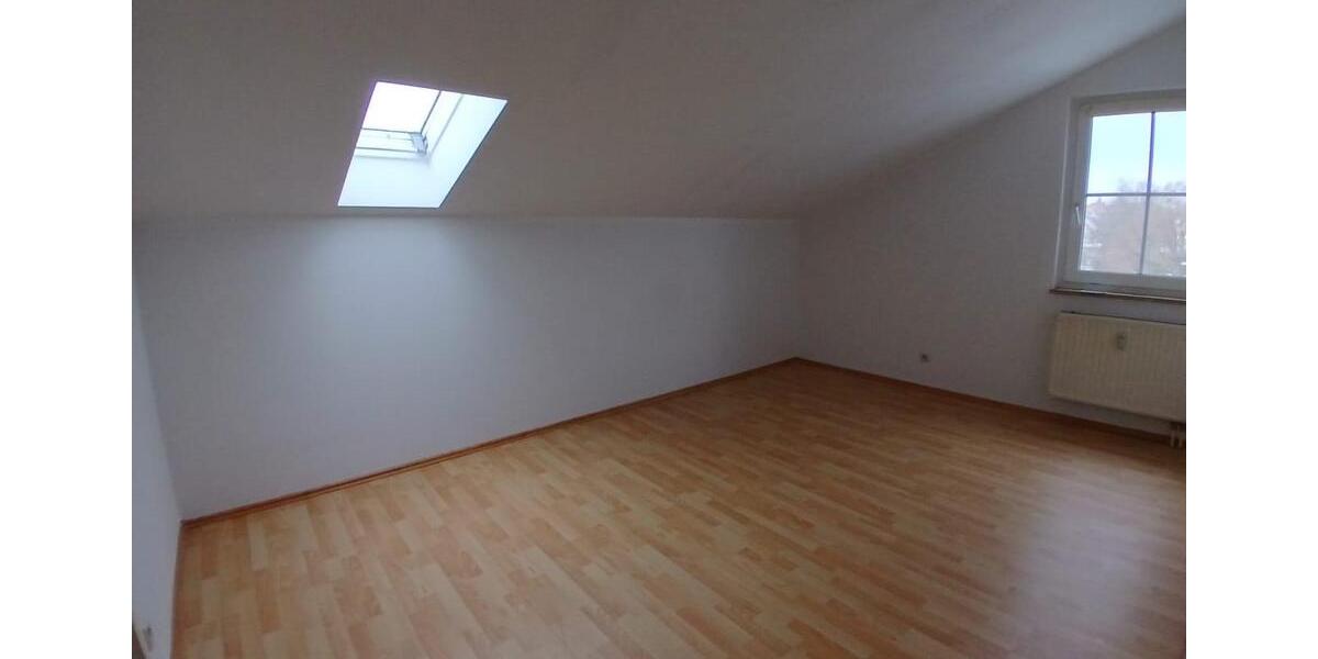 Dachgeschoßwohnung Lichtenfels - 4 Zimmer, 99 m&sup2;, 750&euro; | Angebot:24524275
