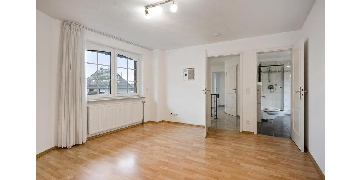 Einfamilienhaus Gangelt - 6 Zimmer, 220 m&sup2;, 2.400&euro; | Angebot:25160824