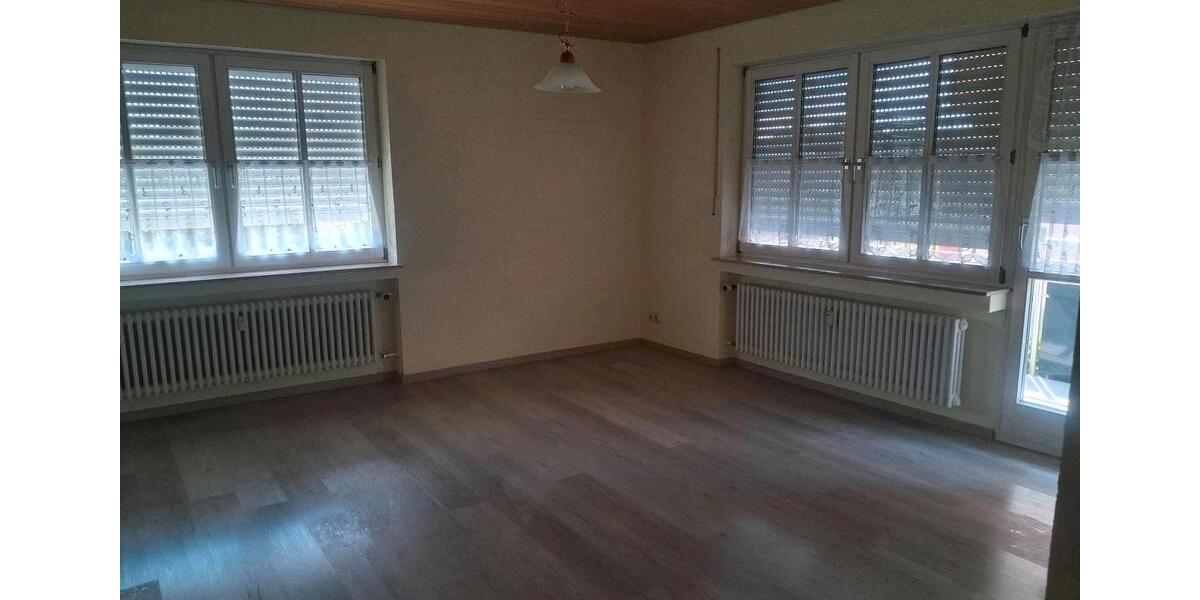 Hochparterre Hofheim in Unterfranken - 3 Zimmer, 70 m&sup2;, 850&euro; | Angebot:26592601