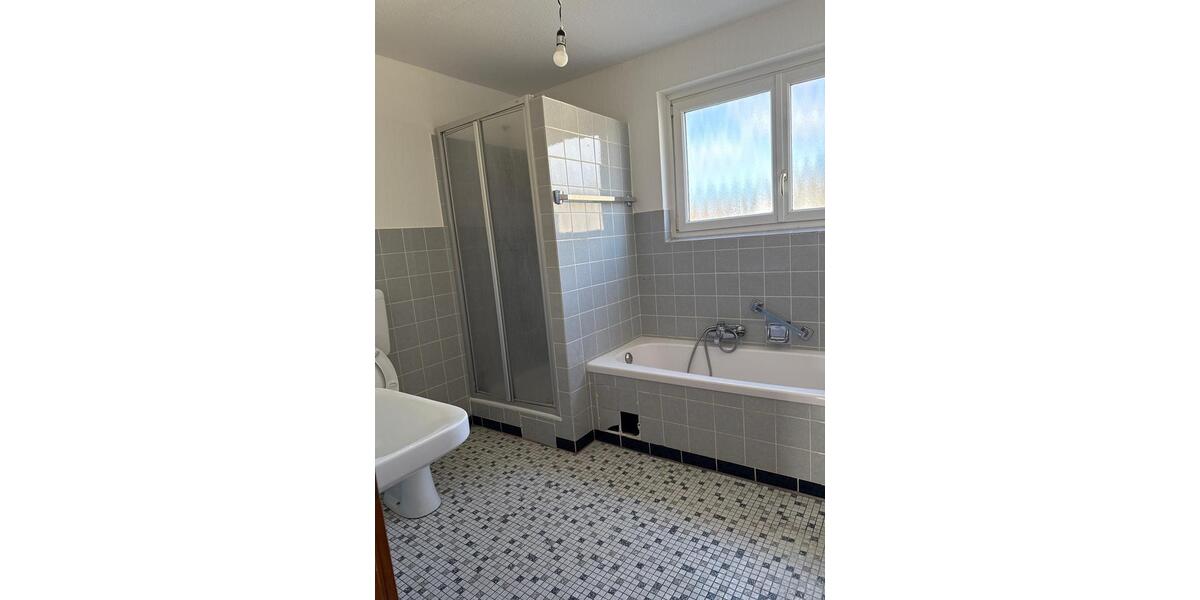 Etagenwohnung Iserlohn - 3.5 Zimmer, 95 m&sup2;, 800&euro; | Angebot:26626196