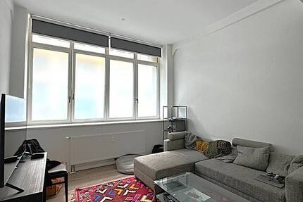 Sanierte 2-ZKB mit EBK am Beethovenplatz, perfekte City-Lage