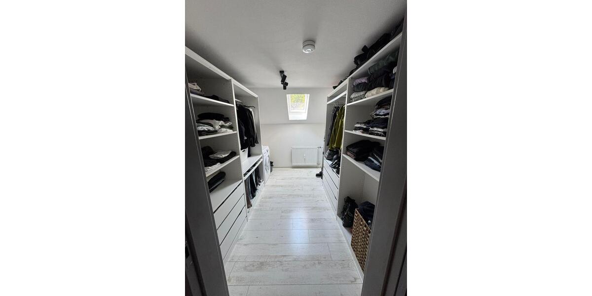 Dachgeschoßwohnung Kempten (Allgäu) Auf der Halde - 3 Zimmer, 85 m&sup2;, 1.270&euro; | Angebot:25971872