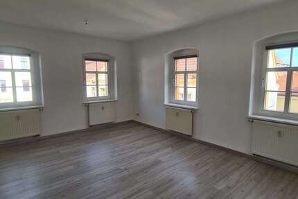 Wohnung zum Mieten in Reichenbach 350 € 65.67 m² 2.5 zimmer