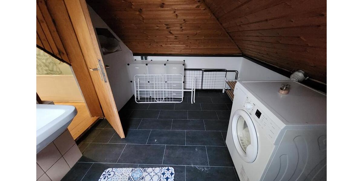 Etagenwohnung Idar-Oberstein Oberstein - 4 Zimmer, 134 m&sup2;, 700&euro; | Angebot:26137462