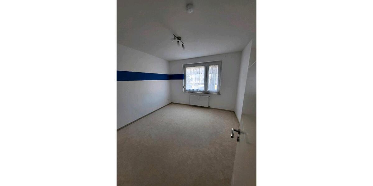 Hochparterre Garbsen - 3 Zimmer, 70 m&sup2;, 985&euro; | Angebot:26705864