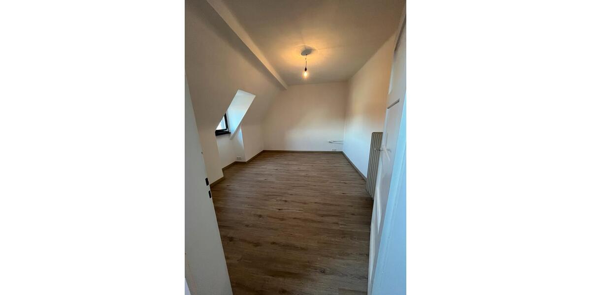 Reihenhaus Hechingen - 5 Zimmer, 90 m&sup2;, 1.100&euro; | Angebot:24977744