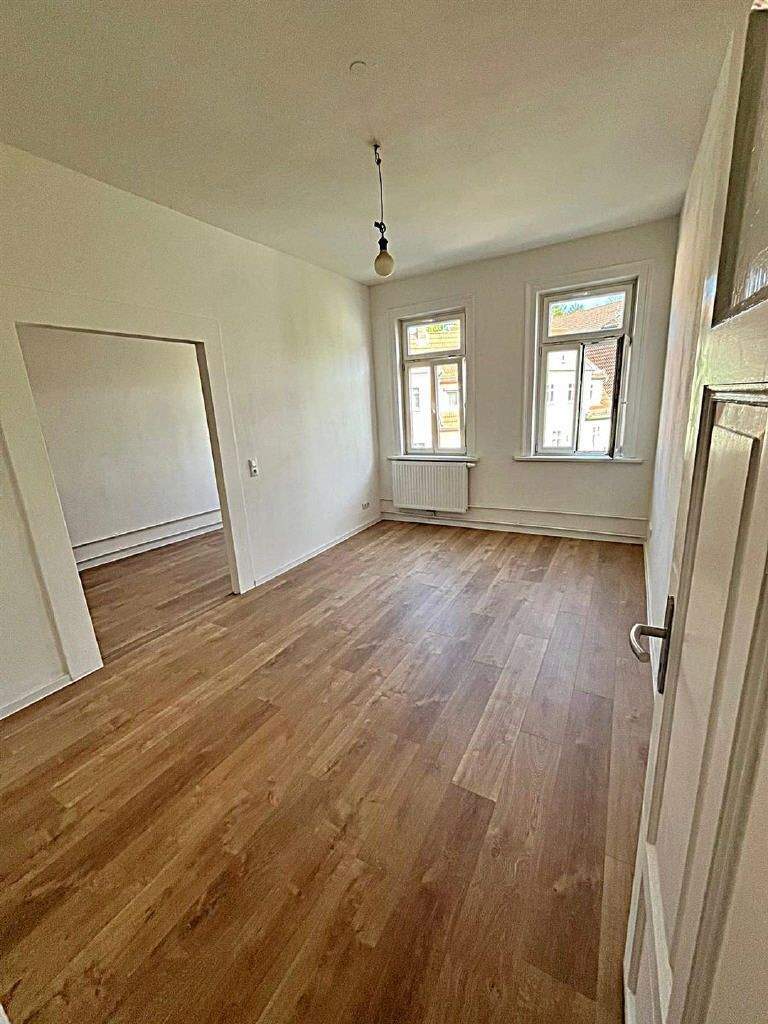 WG-Zimmer in bestehender 3er-WG als Erstbezug in der City 1 zimmer