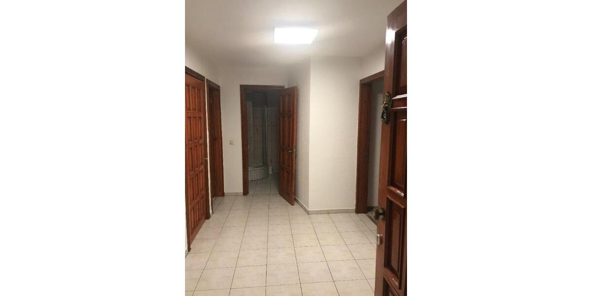 Etagenwohnung Kahla - 3 Zimmer, 66 m&sup2;, 490&euro; | Angebot:26225834