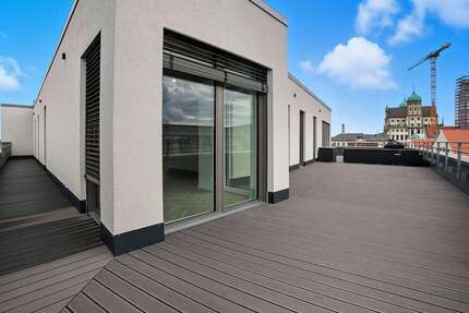 Wohnung zum Mieten in Augsburg 3.277 € 161.3 m² 2 zimmer