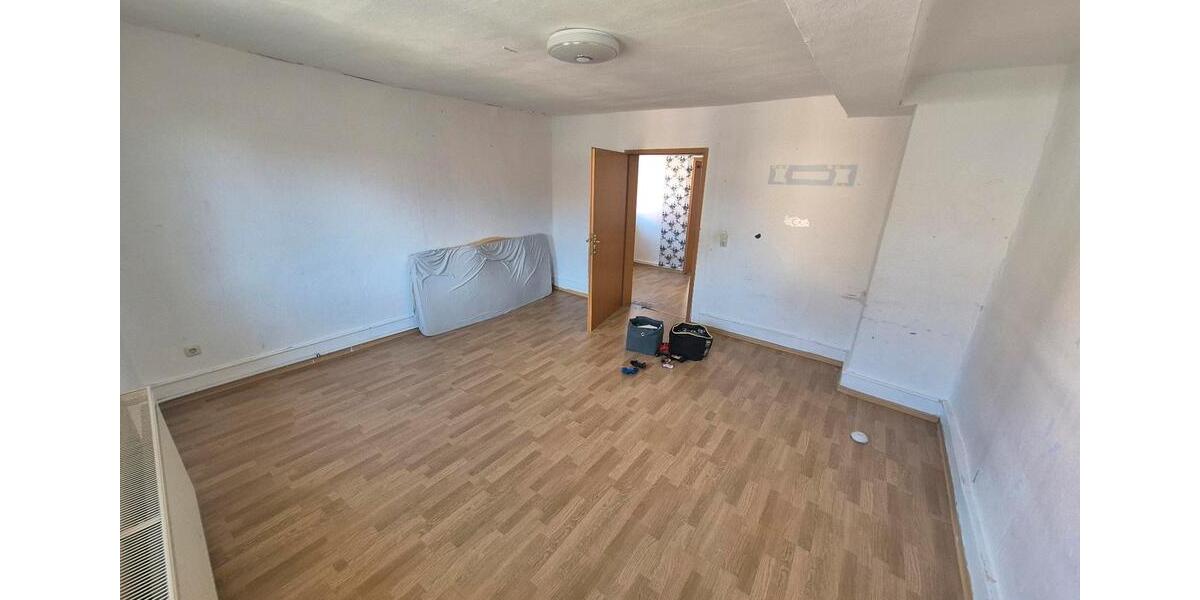 Etagenwohnung Spangenberg - 1 Zimmer, 152 m&sup2;, 950&euro; | Angebot:26385280