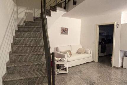 Wohnung Riegelsberg - 3 Zimmer, 100 m&sup2;, 800&euro; | Angebot:24528814