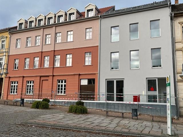 Etagenwohnung Bad Freienwalde (Oder) - 2 Zimmer, 67 m&sup2;, 610&euro; | Angebot:25112696