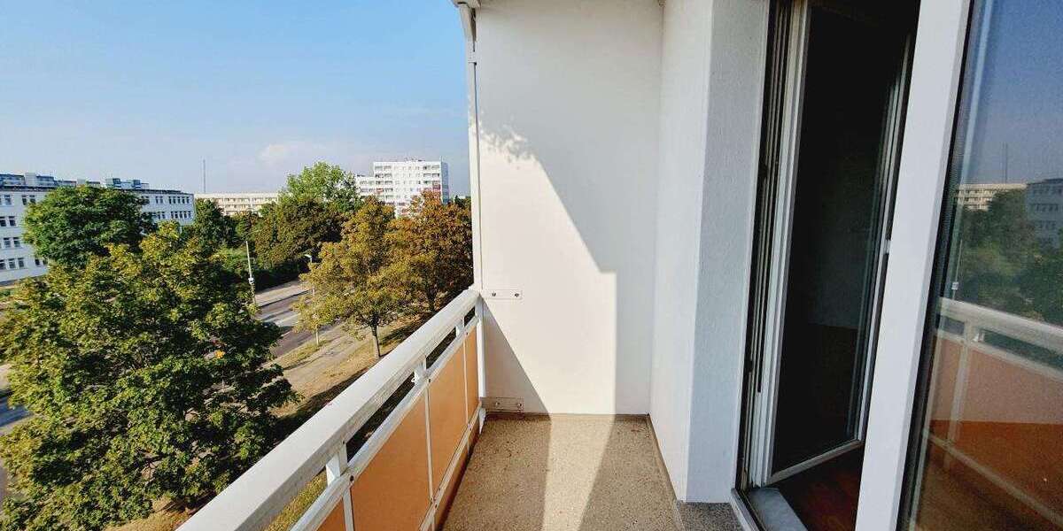 Etagenwohnung Magdeburg Neustädter Feld - 3 Zimmer, 57 m&sup2;, 358&euro; | Angebot:27183502