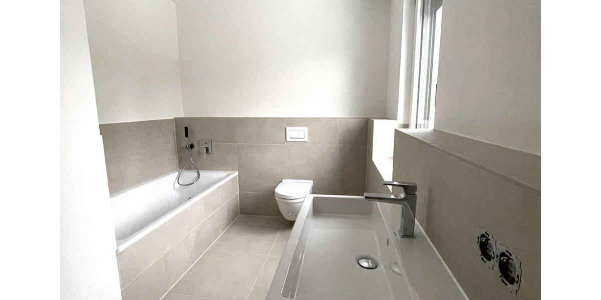 Etagenwohnung Frankfurt am Main Bergen-Enkheim - 5 Zimmer, 132 m&sup2;, 2.550&euro; | Angebot:24865268