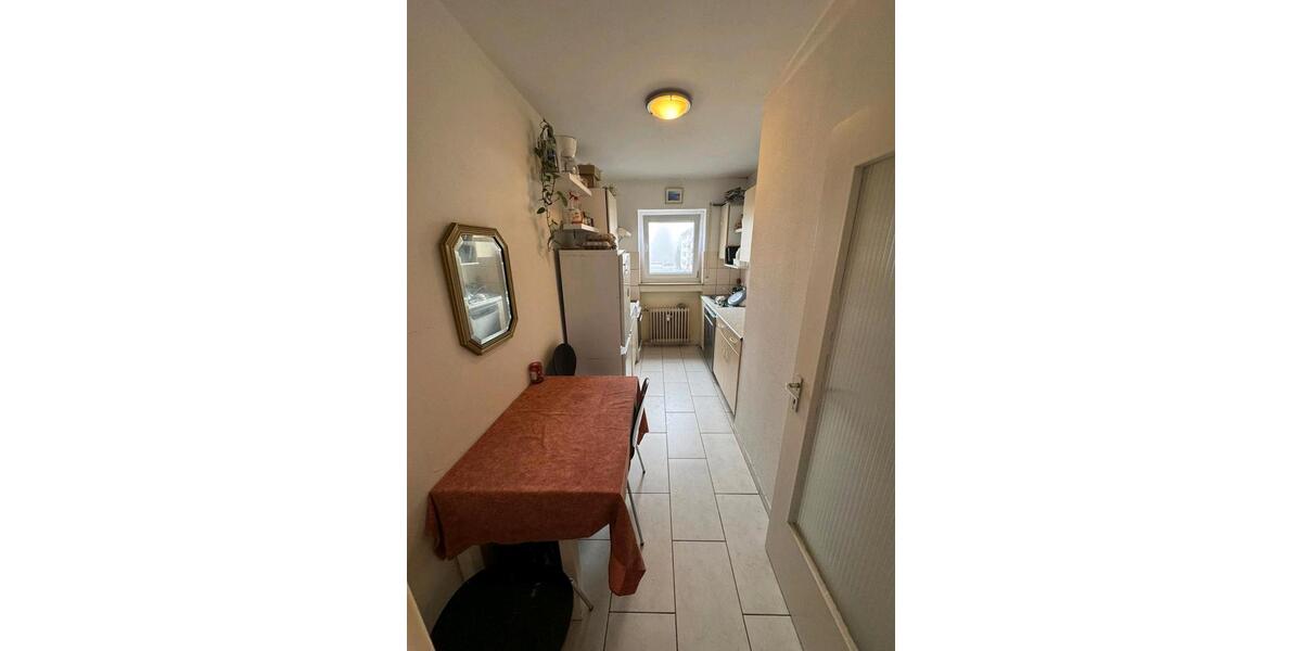 Etagenwohnung Singen (Hohentwiel) - 1 Zimmer, 16 m&sup2;, 400&euro; | Angebot:26041278