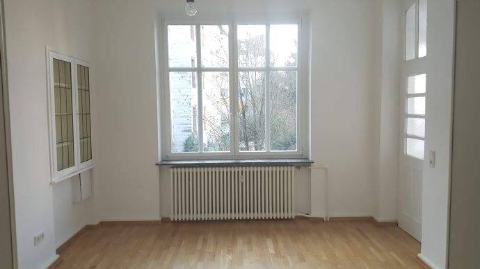 Etagenwohnung Saarbrücken Alt-Saarbrücken - 5 Zimmer, 156 m&sup2;, 1.300&euro; | Angebot:26750994