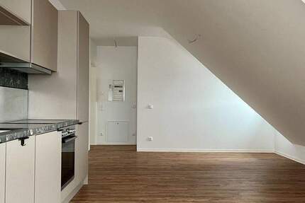 Moderne 2-Zimmer-Dachgeschoss-Wohnung mit Dachterrasse und EBK! 2 zimmer